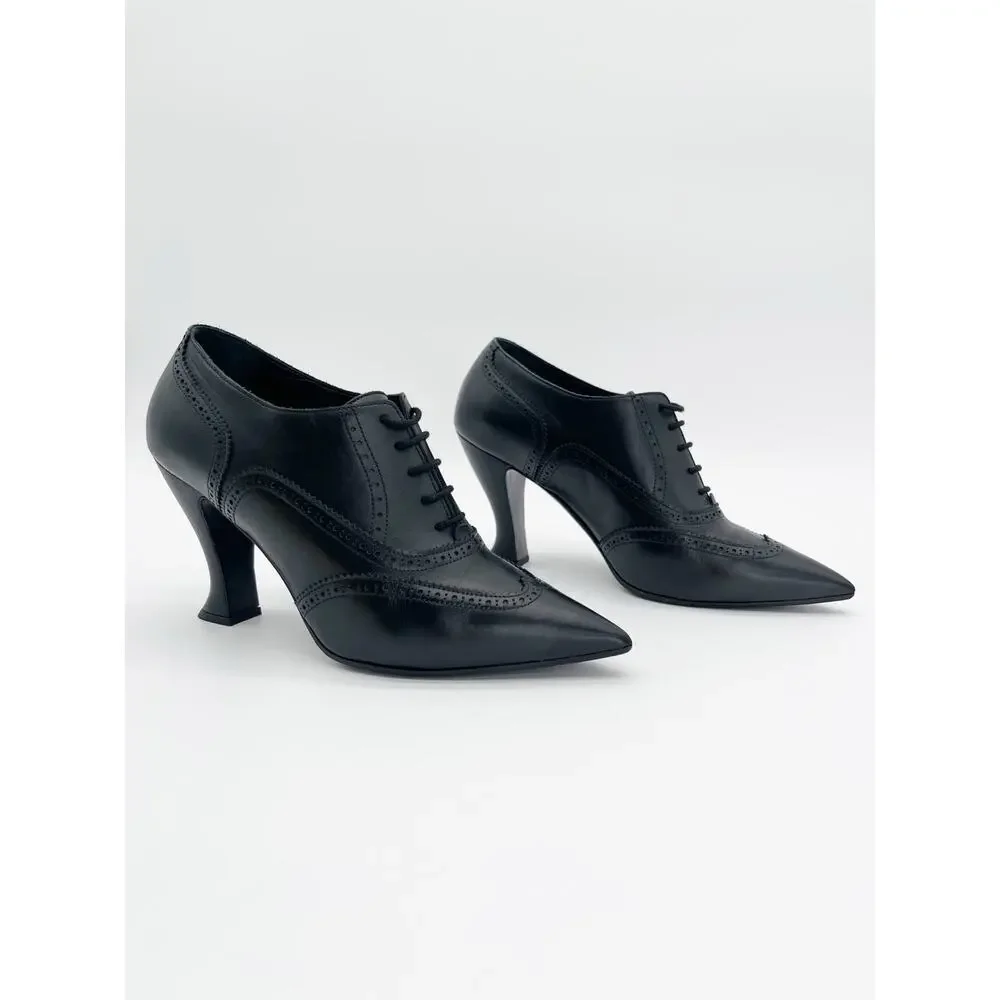 Chanel 2018 Black Leather Oxford Lace Up Brogue Pointed Toe Pumps Heels EU 39C